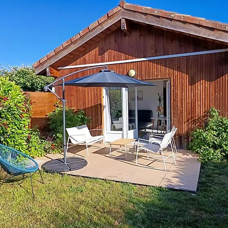 Apartment Proche Et Léon